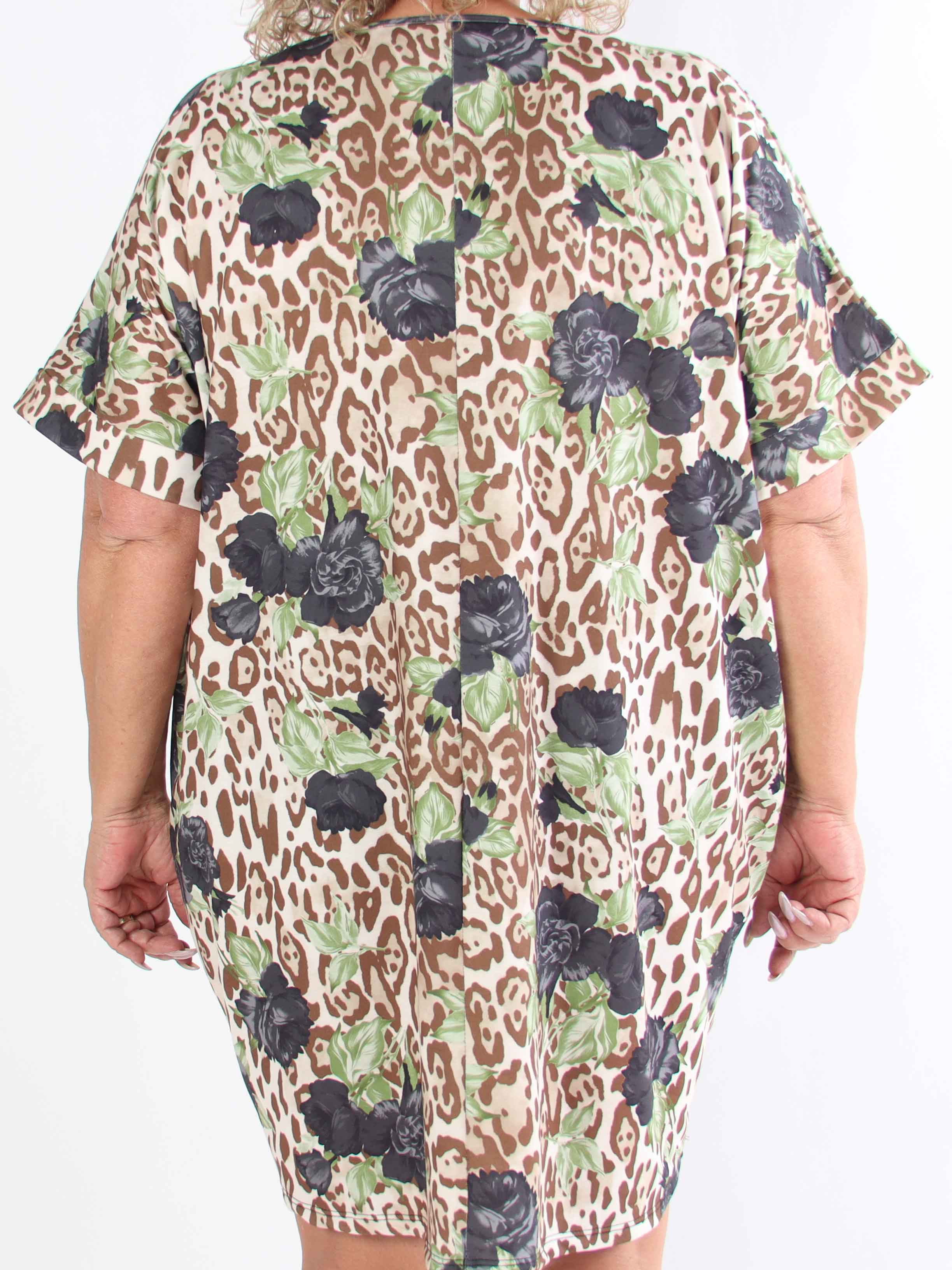 Mintu Leo Dress - Plus size t-shirtklänning i bomull med leopardtryck